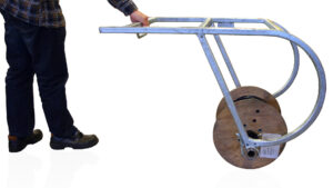 RS 10 avulla voi vetää tai työntää kelaa